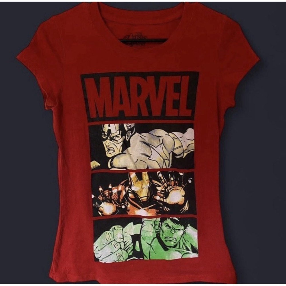 Marvel Avengers Assemble Graphic Women's Juniors Tee Shirt (Large 11/13) NEW